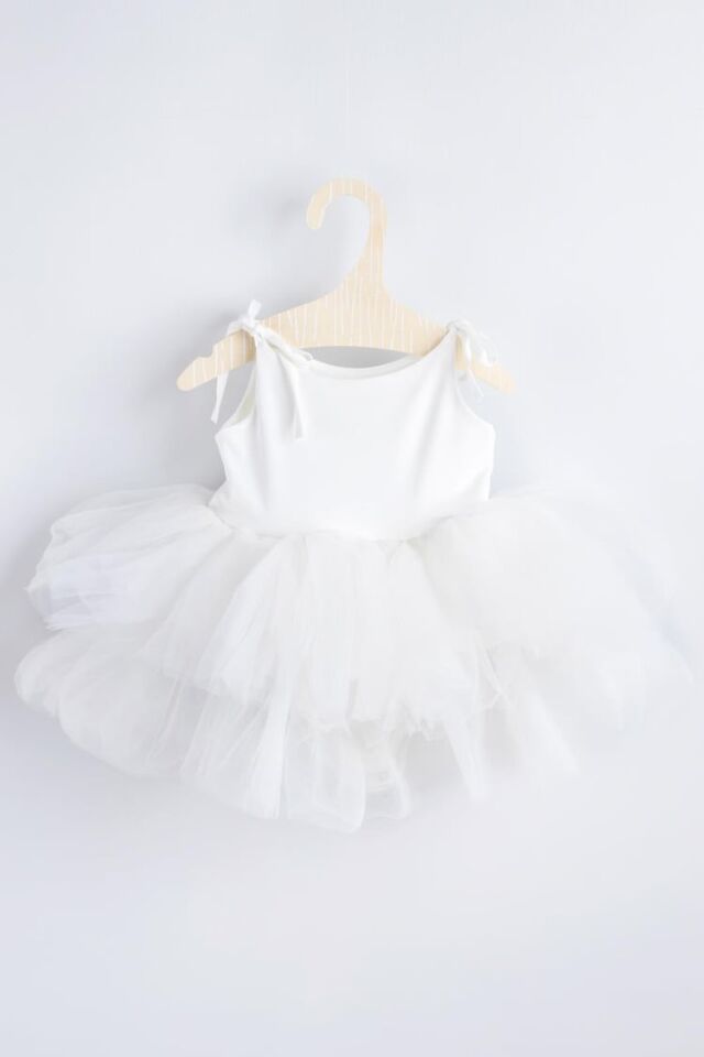 Beyaz Tütü Etekli Askılı Balerin Elbise