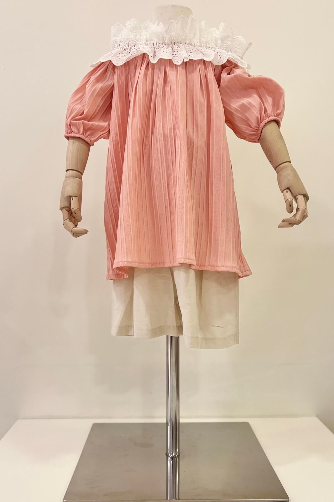 Güpürlü Bluz Şort Takım